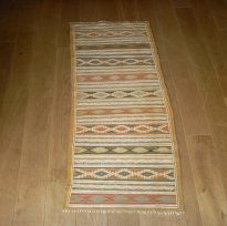 Hand knotted Margoum